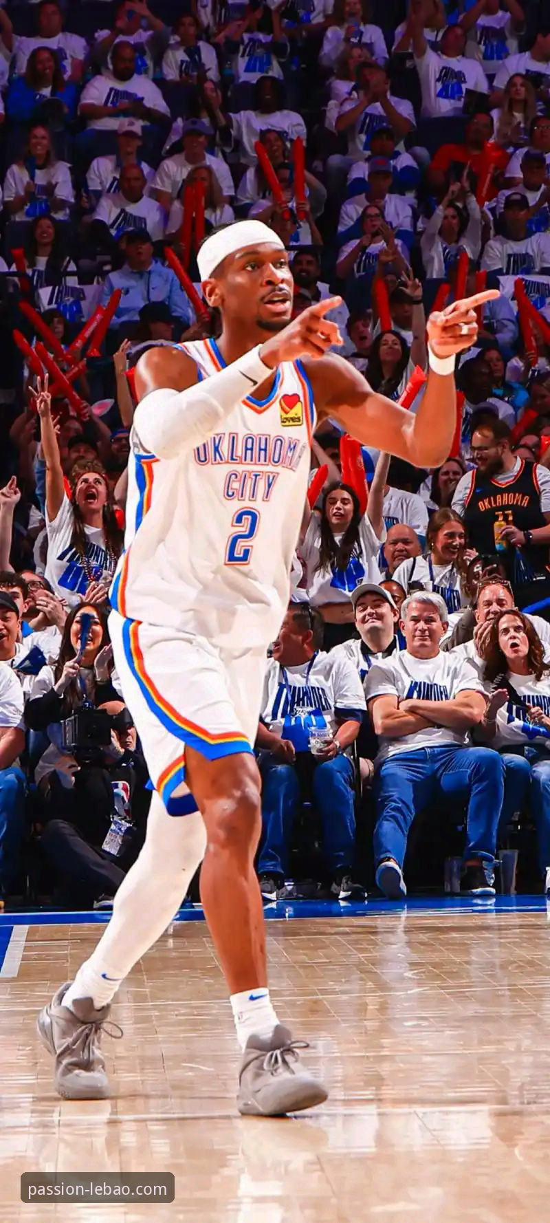 NBA常规赛最新动态：亚历山大47分加时爆发，雷霆主场114-110险胜活塞